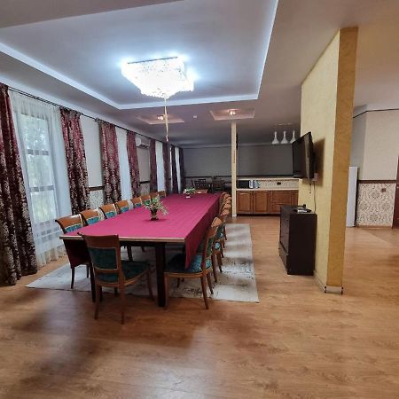 Green Land Hotel Aktobe Exterior foto