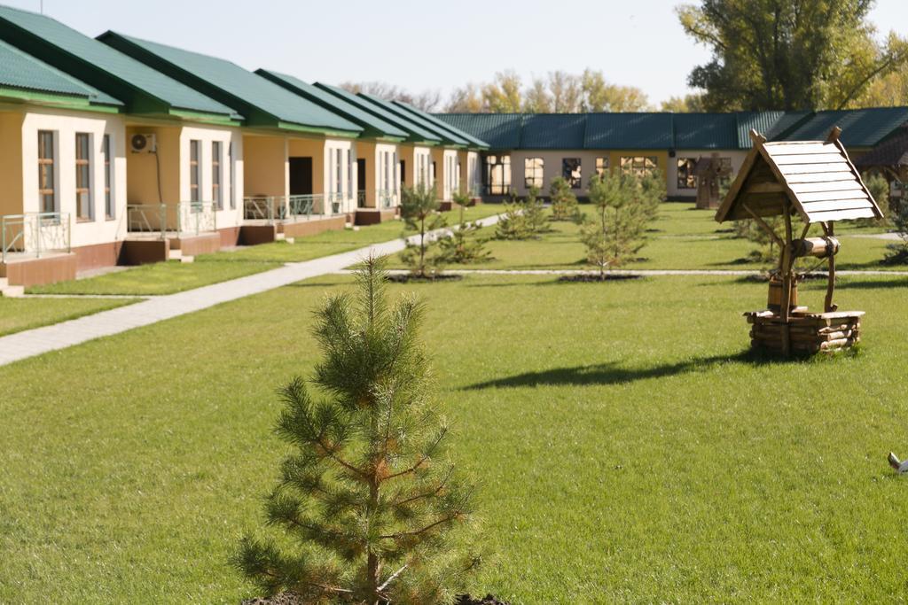 Green Land Hotel Aktobe Exterior foto