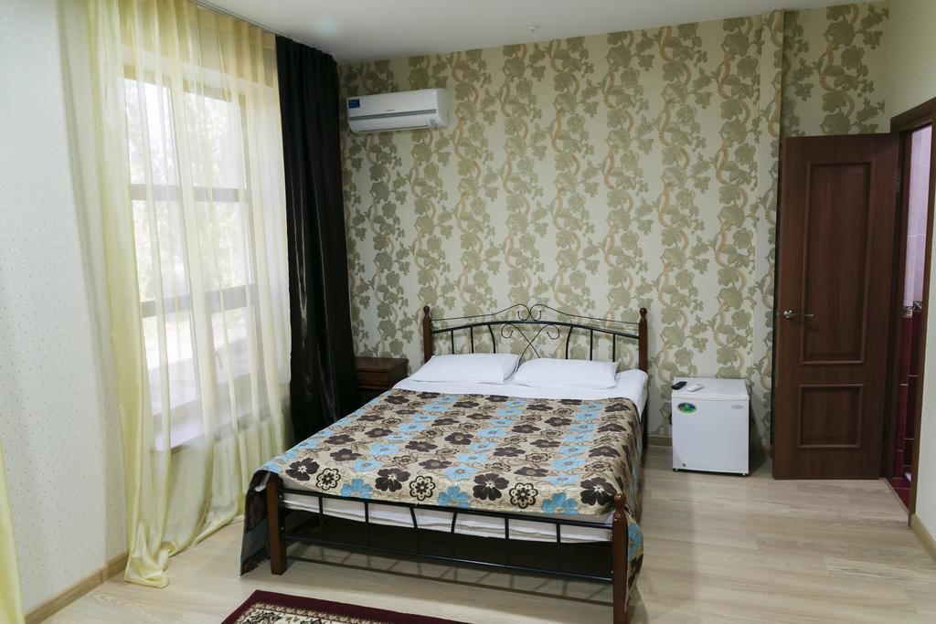 Green Land Hotel Aktobe Habitación foto